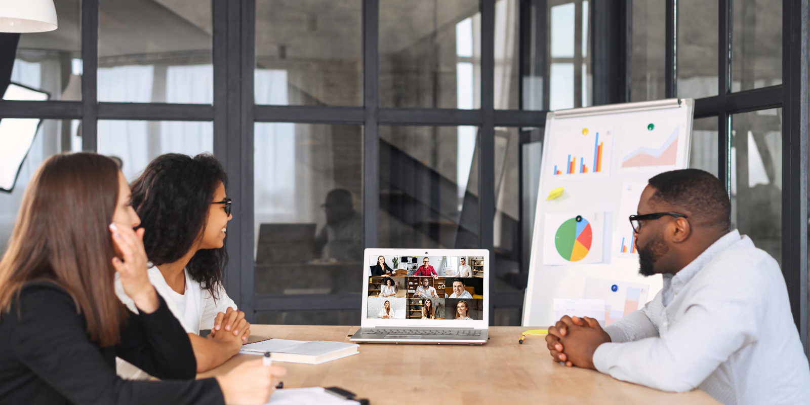 PAGE DE COUVERTURE – TRAVAIL HYBRIDE PAGE DE COUVERTURE - TRAVAIL HYBRIDE