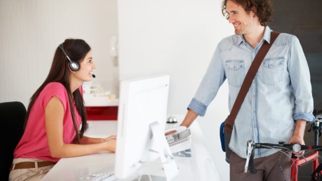Donner de l’autonomie aux équipes en contact client  : une vraie bonne idée ? Donner de l'autonomie aux équipes en contact client  : une vraie bonne idée ?